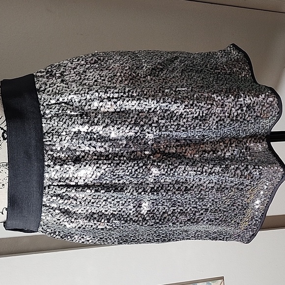 GAP silver sequin skirt - Picture 2 of 4